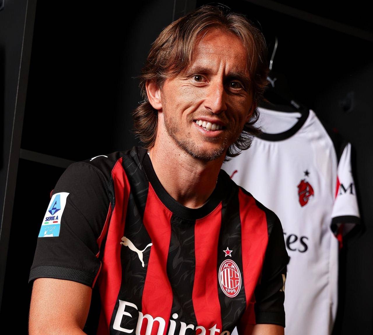 马切达：弗格森曾说我的终结能力比C罗强，现在我也能继续为曼联效力