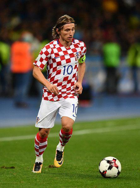 [流言板]跟队记者：斯卢茨基用人相对单一固执，需利用申花板凳优势21亮38回复