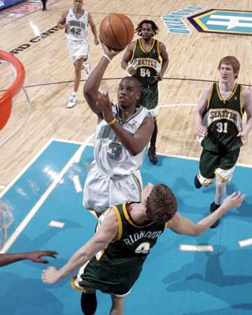 世界杯预选赛爆大冷，豪门惨败震惊全球