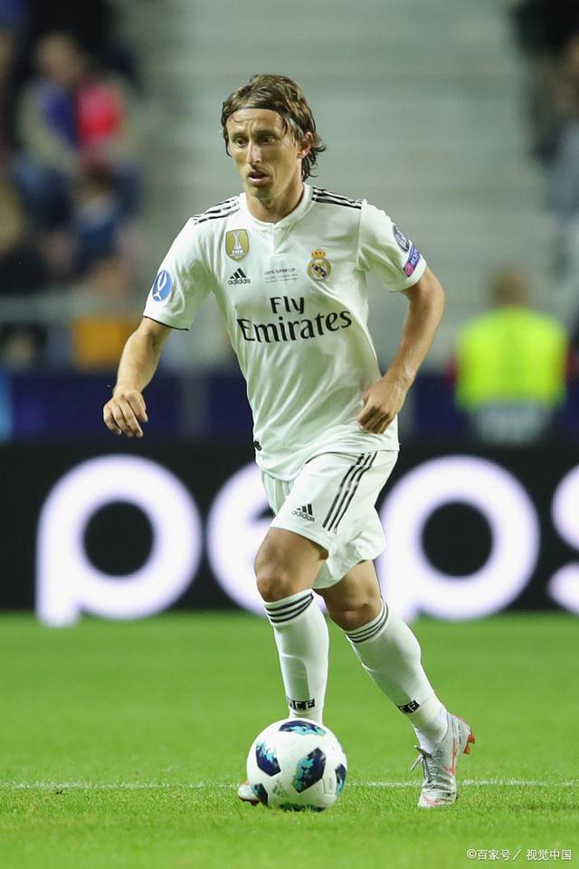 亚洲之光的寒冬：孙兴慜低谷期里，韩国足球在找什么解药？